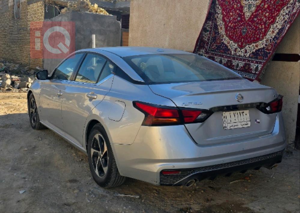 نيسان ألتيما